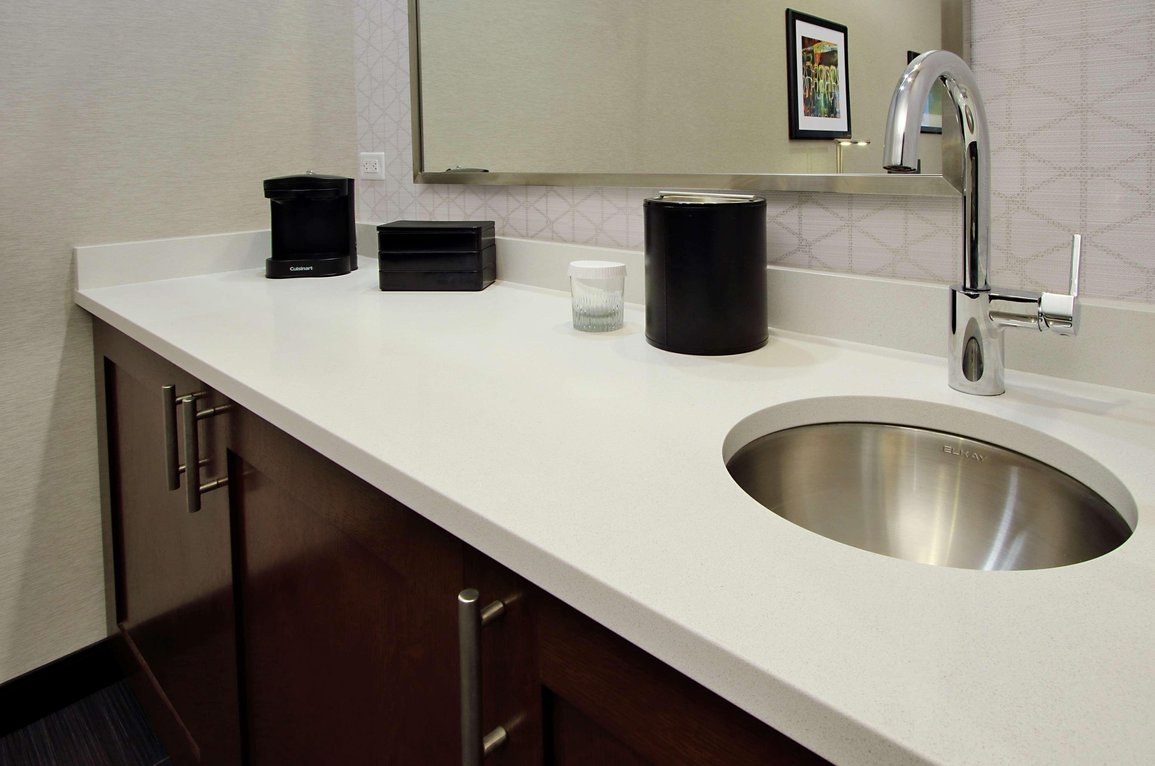 Embassy Pittsburgh-downtown Hotel 4*
