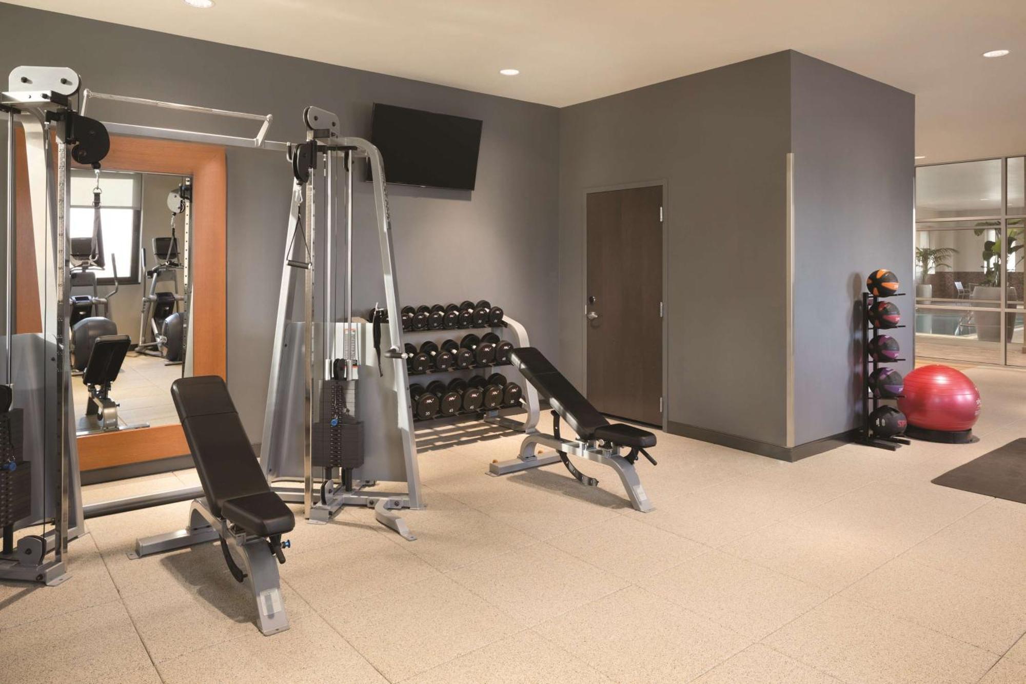 Embassy Pittsburgh-downtown Hotel 4*